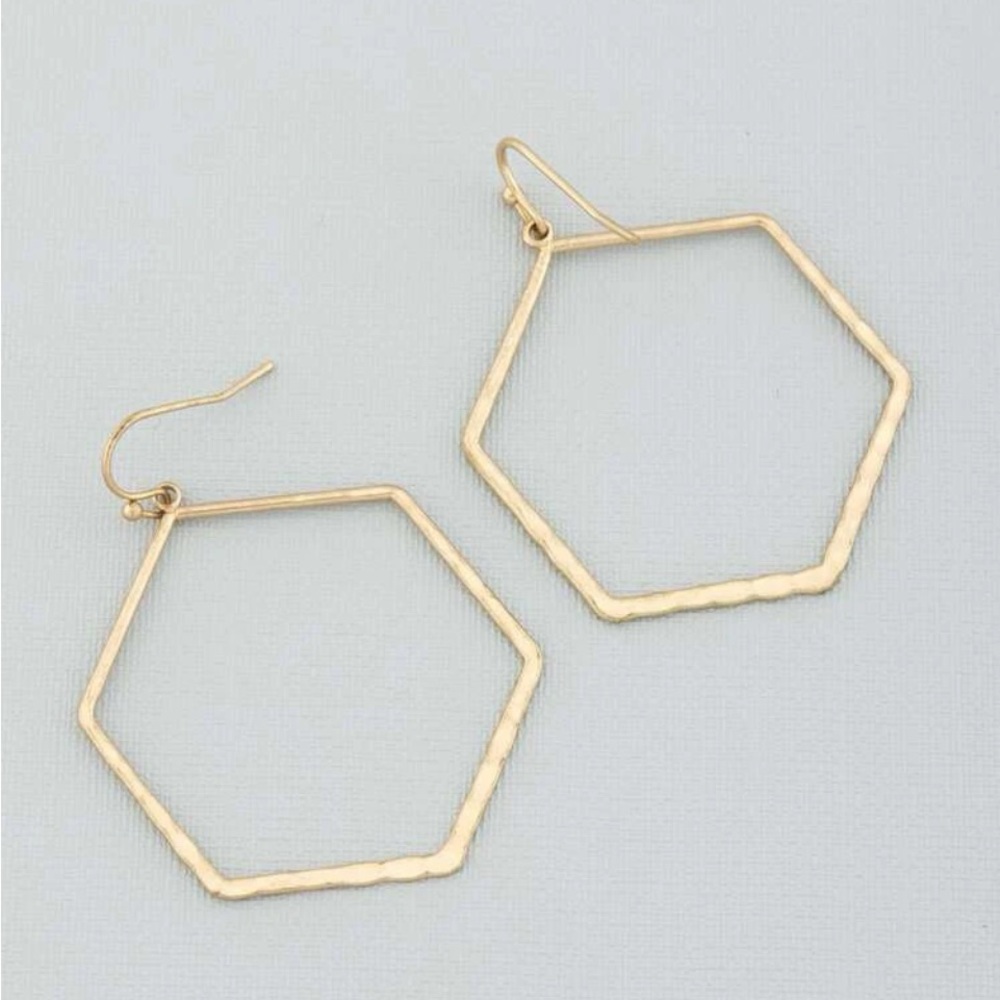Geometric shaped earring - Picture 4 of 5